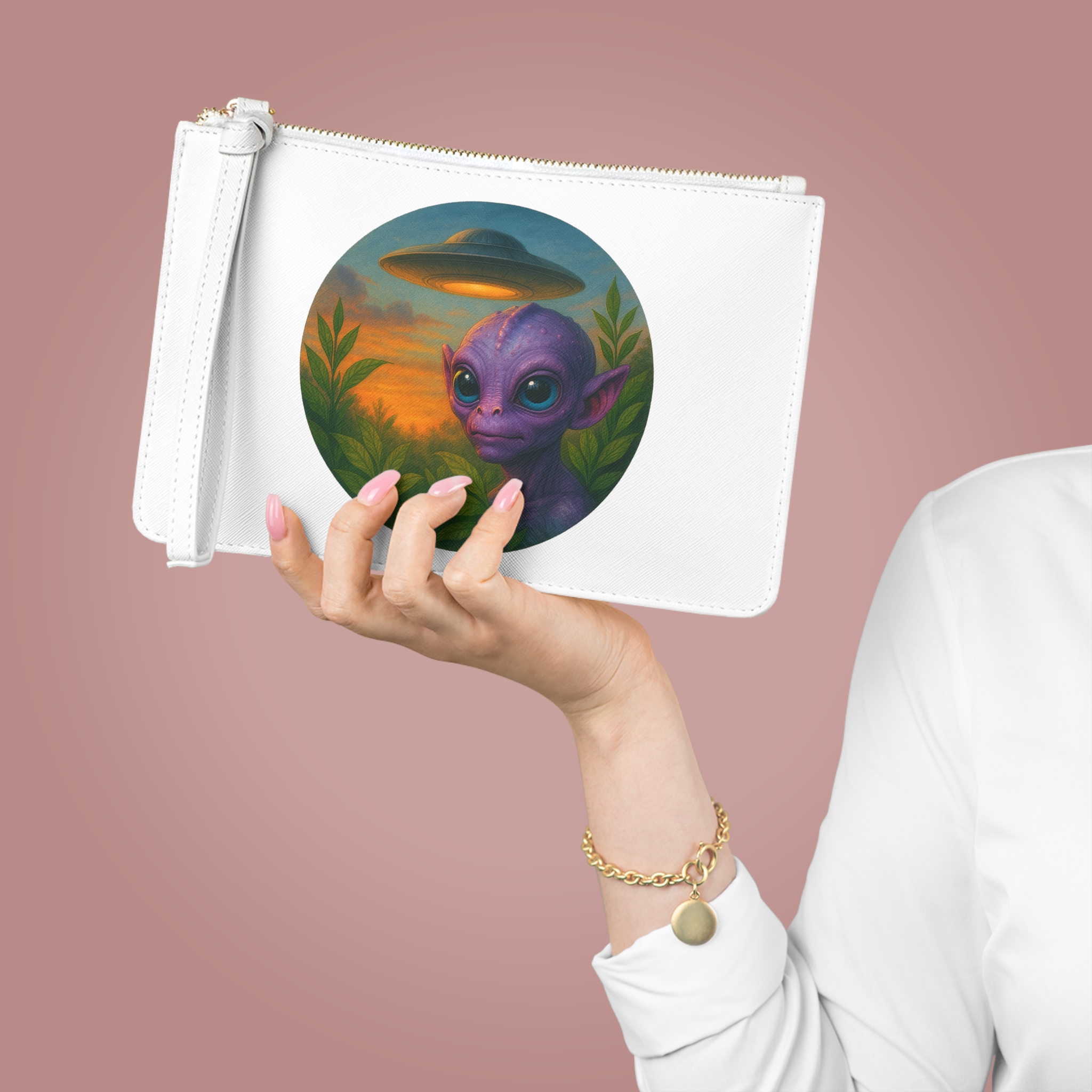 Evening bag alien pouch extraterrestrial whale fantasy funny vintage large size graphic